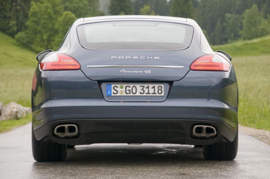  Porsche Panamera 2009 года  (фото 64 из 144)